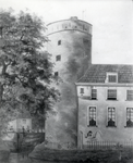 107477 Gezicht op het kasteel Sterkenburg te Driebergen: de toren en een gedeelte van de noordelijke vleugel.N.B. De ...